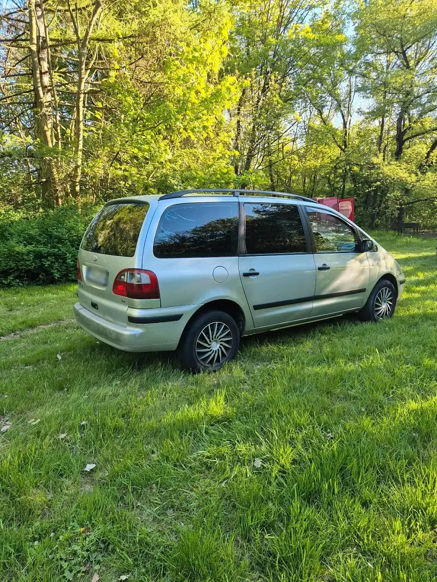 Usata Ford Galaxy 131 CV (96 kW) 2004 Argento Monovolume