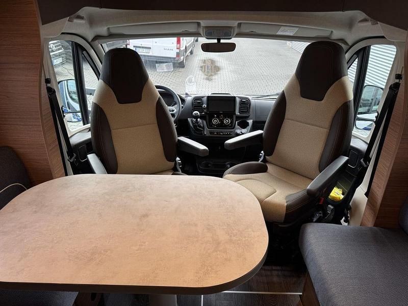 Gebraucht Knaus L!VE WAVE 140 PS (102 kW) 2024 Weiss Van