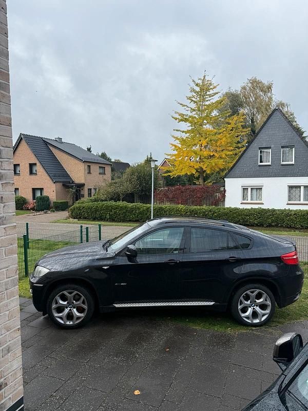 Schwarz Gebraucht 2010 BMW X6 Comfort Edition SUV | 13.270 € (Superpreis) - Bild 1/3
