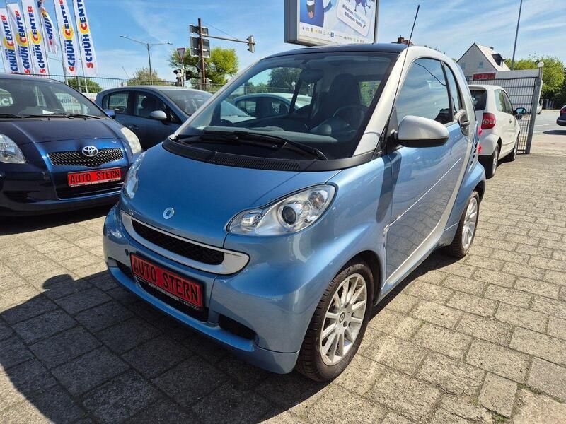 Silber Gebraucht 2011 Smart ForTwo Coupé Coupé | 5.999 € (Fairer Preis) - Bild 1/4