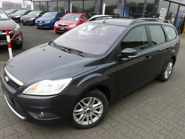 Gebraucht Ford Focus Ghia 146 PS (107 kW) 2009 Grau metallic Kombi