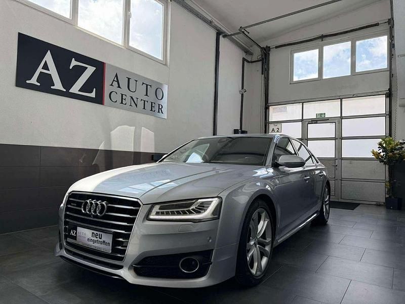 Florettsilber Gebraucht 2017 Audi A8 Exclusive Limousine | 34.750 € (Fairer Preis) - Bild 1/4