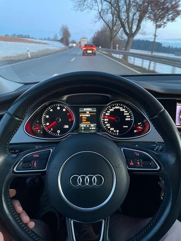 Gebraucht Audi A4 Ambition 170 PS (125 kW) 2012 Schwarz Kombi