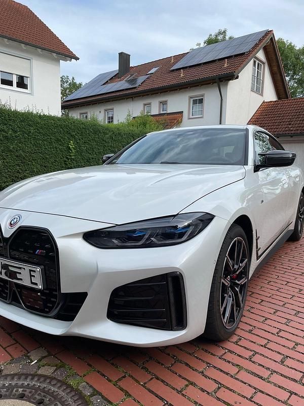 Gebraucht BMW i4 Shadowline 400 kW (544 PS) 2023 Weiß Limousine