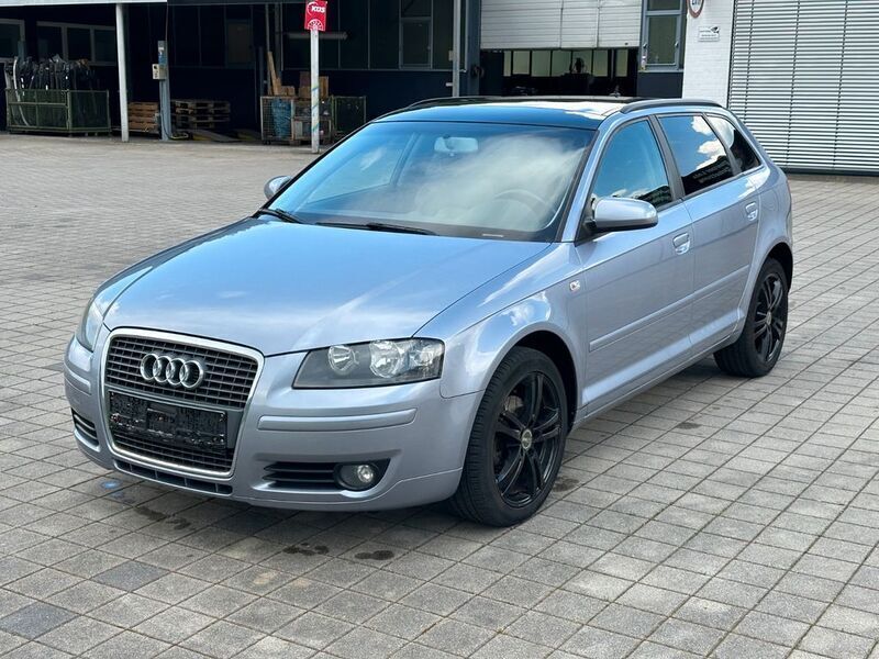 Silber Gebraucht 2007 Audi A3 Sportback Attraction Limousine | 6.499 € (Fairer Preis) - Bild 1/4