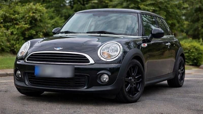 Gebraucht Mini Cooper 75 PS (55 kW) 2013 Schwarz Kleinwagen