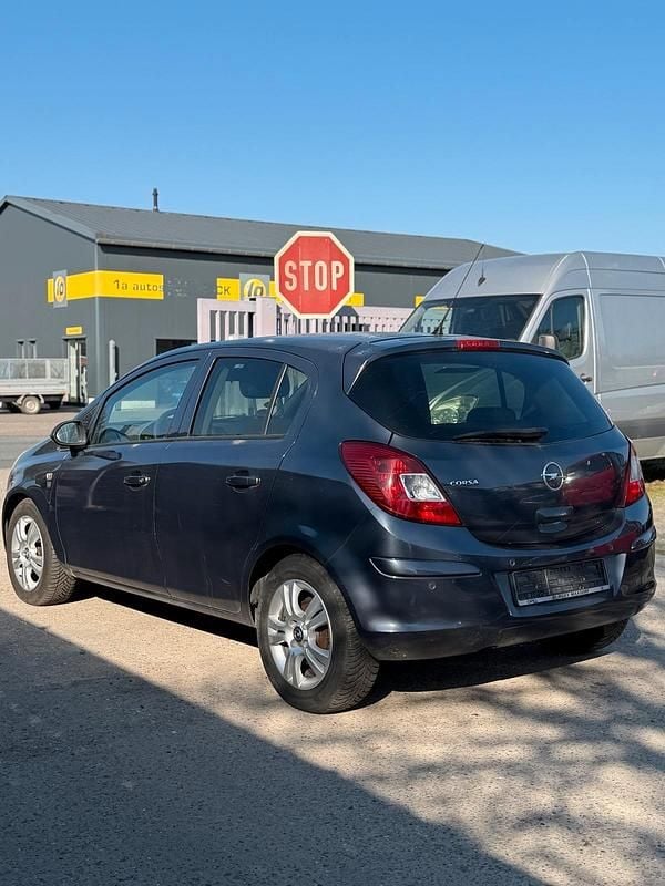 Gebraucht Opel Corsa 87 PS (63 kW) 2010 Kleinwagen
