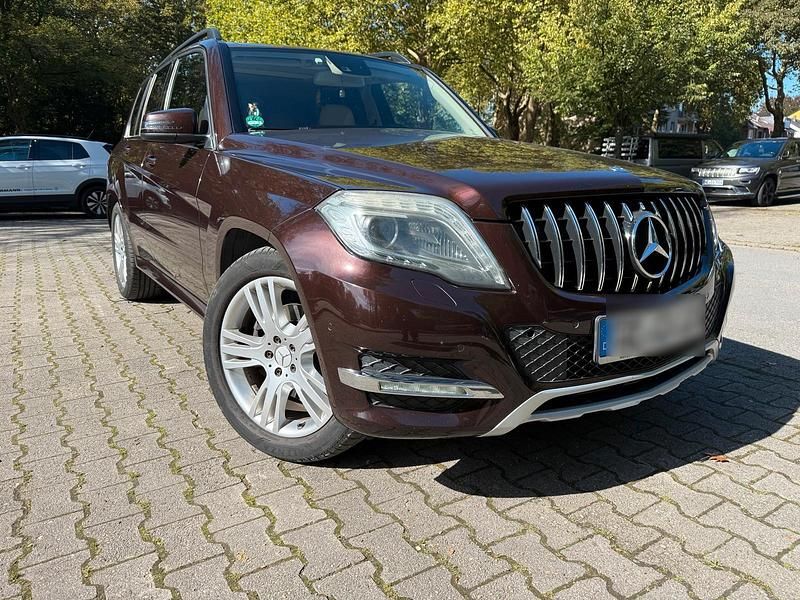 Gebraucht 2012 Mercedes GLK250 SUV | 13.550 € (Etwas zu teuer) - Bild 1/4