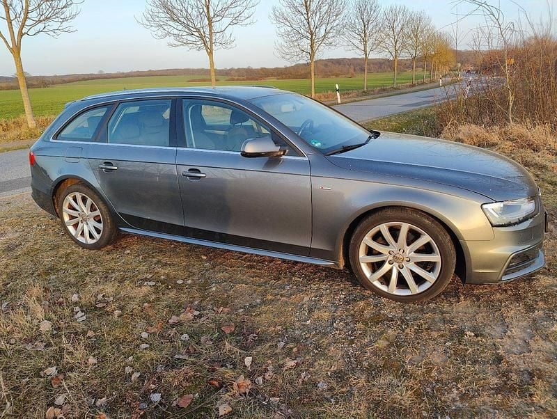 Gebraucht Audi A4 S-Line 170 PS (125 kW) 2015 Andere farben Kombi