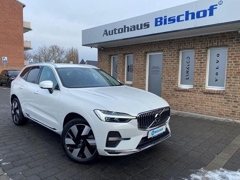 Weiß Gebraucht 2025 Volvo XC60 Plus SUV | 44.490 € (Superpreis) - Bild 1/4