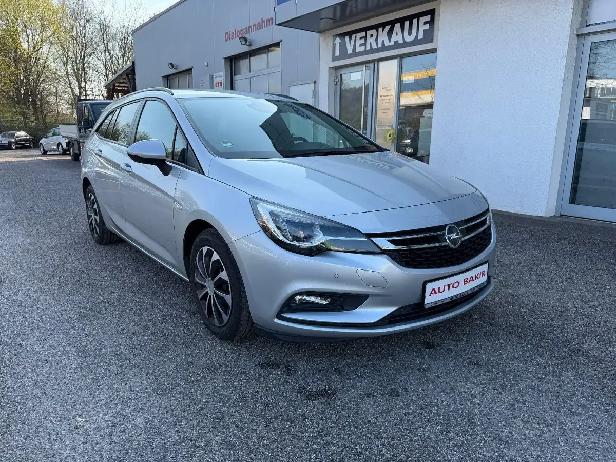 Gebraucht Opel Astra Edition 136 PS (100 kW) 2019 Silber Kombi