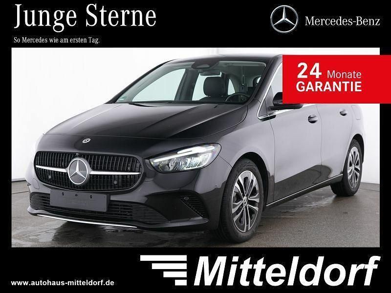 Schwarz Gebraucht 2024 Mercedes B180 Advanced Van / Kleinbus | 33.880 € (Teuer) - Bild 1/4
