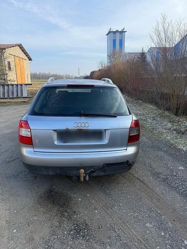 Gebraucht Audi A4 179 PS (131 kW) 2002 Grau Kombi