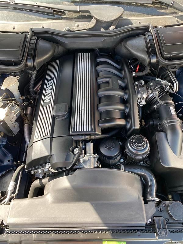 Gebraucht BMW 523 170 PS (125 kW) 1998 Blau Limousine