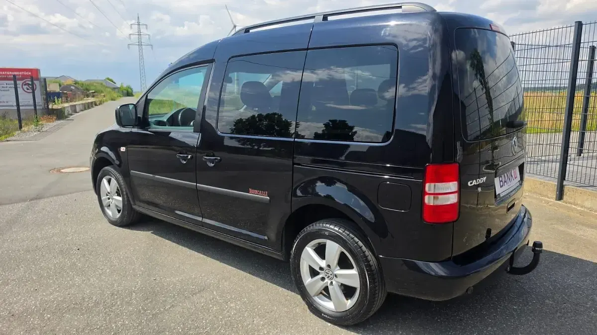Gebraucht VW Caddy Edition 105 PS (77 kW) 2012 Schwarz Van / Kleinbus