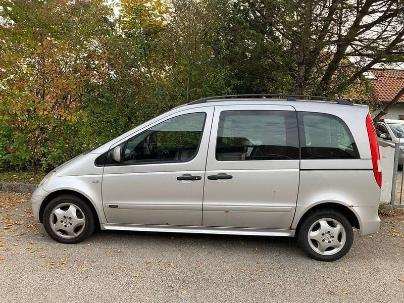 Silber Gebraucht 2002 Mercedes Vaneo Van / Kleinbus | 550 € (Superpreis) - Bild 1/4