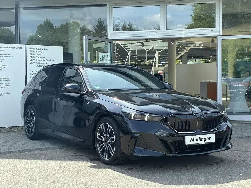 Second-hand BMW 520 M Sport 197 CP (144 kW) 2024 Negru Berlinǎ