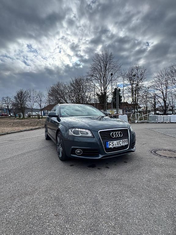 Gebraucht Audi A3 S-Line 140 PS (102 kW) 2009 Grau Kleinwagen