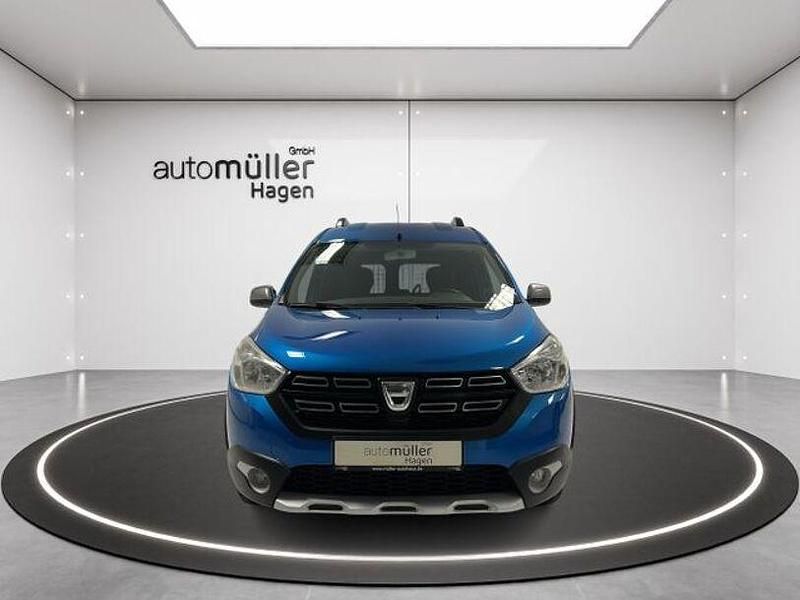 Gebraucht Dacia Dokker Celebration 116 PS (85 kW) 2017 Blau sky Van / Kleinbus