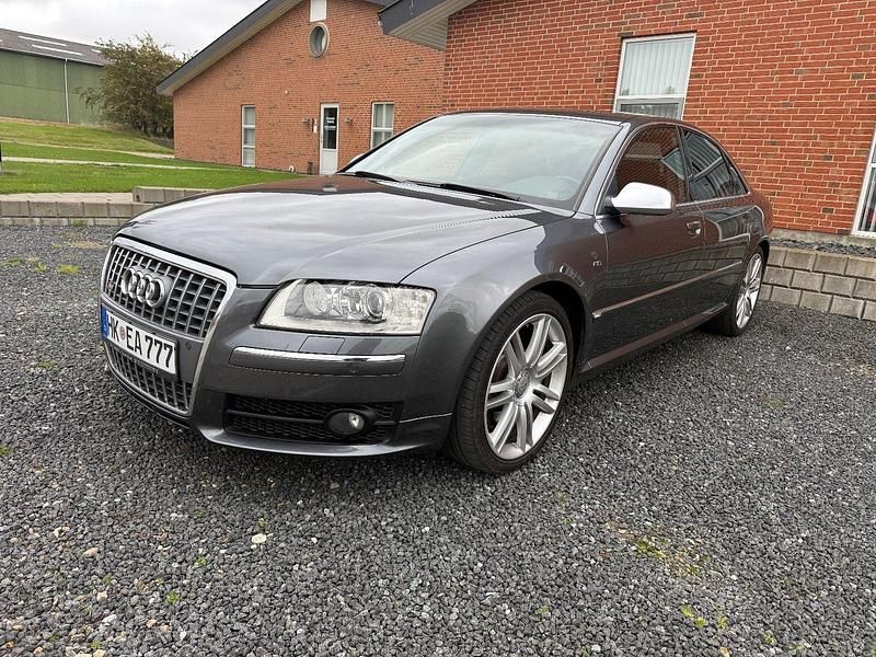 Gebraucht Audi S8 Sport 450 PS (330 kW) 2007 Grau Limousine