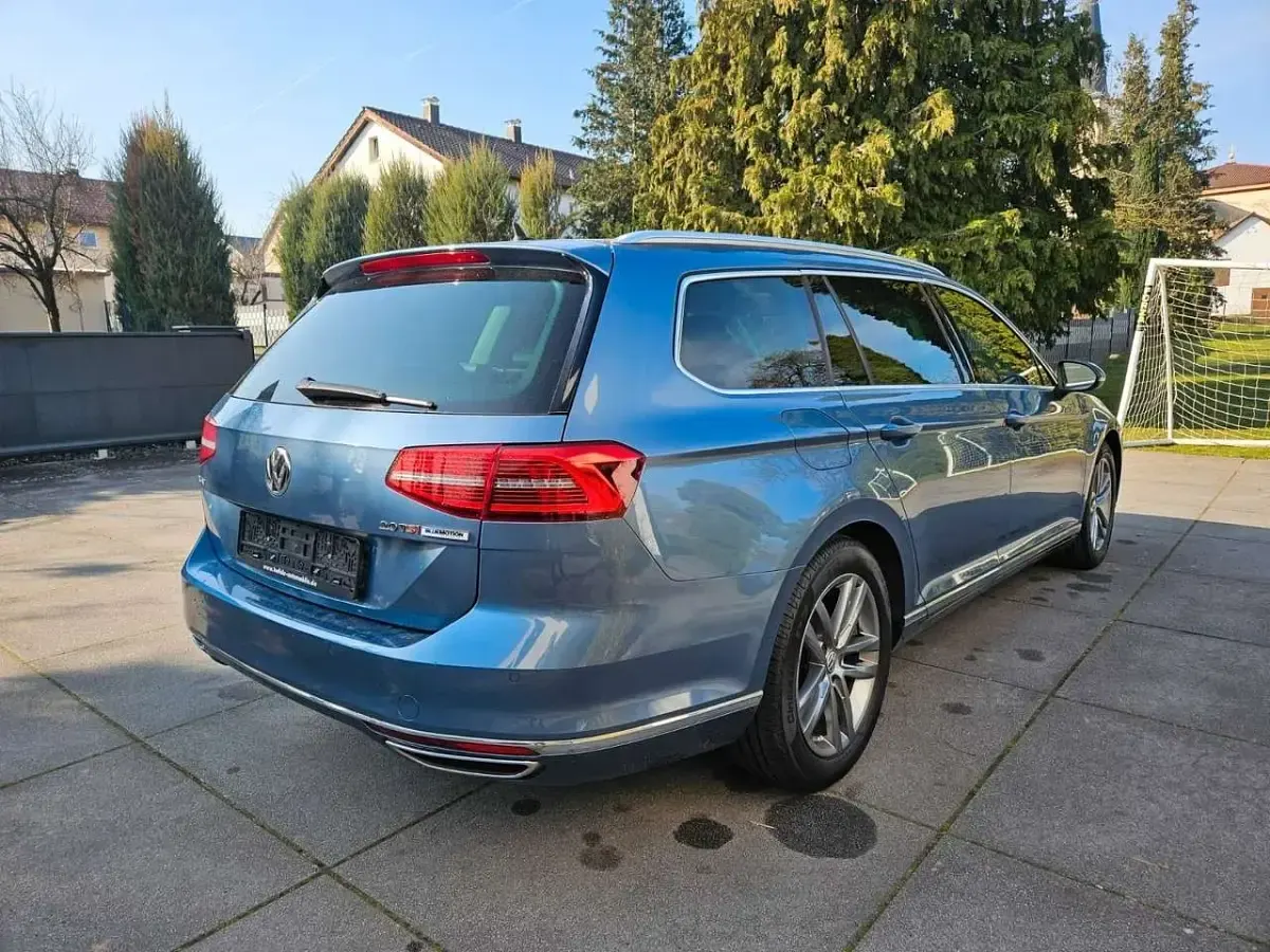Gebraucht VW Passat Highline 220 PS (161 kW) 2015 Andere Kombi