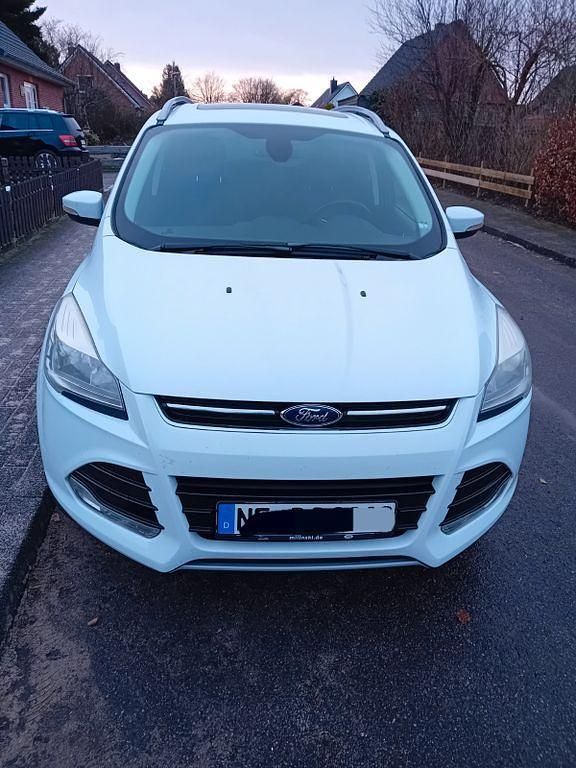 Gebraucht Ford Kuga Titanium 150 PS (110 kW) 2014 Weiß SUV