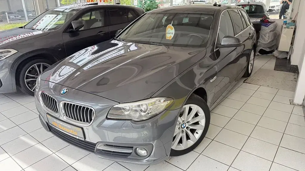 Gebraucht BMW 520 190 PS (139 kW) 2015 Grau Limousine