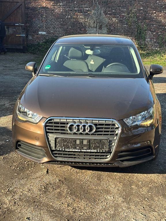 Gebraucht Audi A1 Ambition 122 PS (89 kW) 2012 Braun Kleinwagen