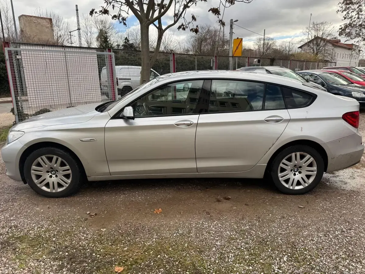 Gebraucht BMW 530 Gran Turismo Shadowline 245 PS (180 kW) 2010 Silber Coupé