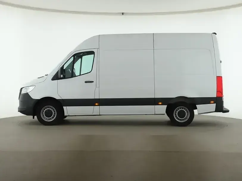Gebraucht Mercedes Sprinter 170 PS (125 kW) 2025 Weiß Van