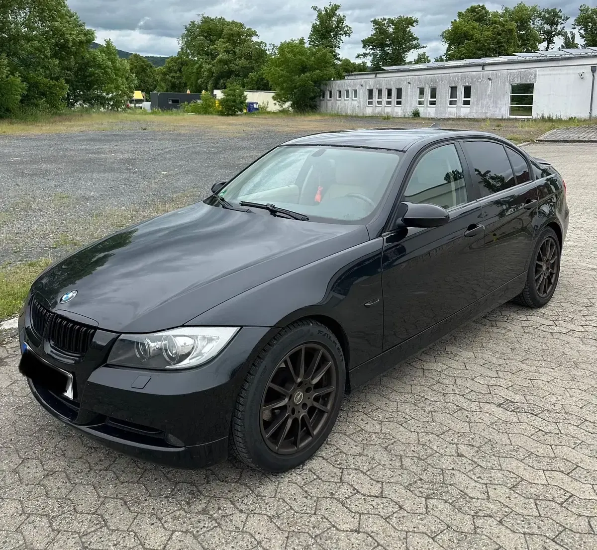 Gebraucht BMW 318 129 PS (94 kW) 2006 Schwarz Limousine