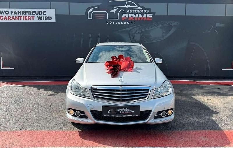Gebraucht Mercedes C200 Elegance 184 PS (135 kW) 2011 Silber Limousine