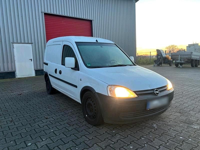 Gebraucht Opel Combo 100 PS (73 kW) 2011 Weiß Van / Kleinbus