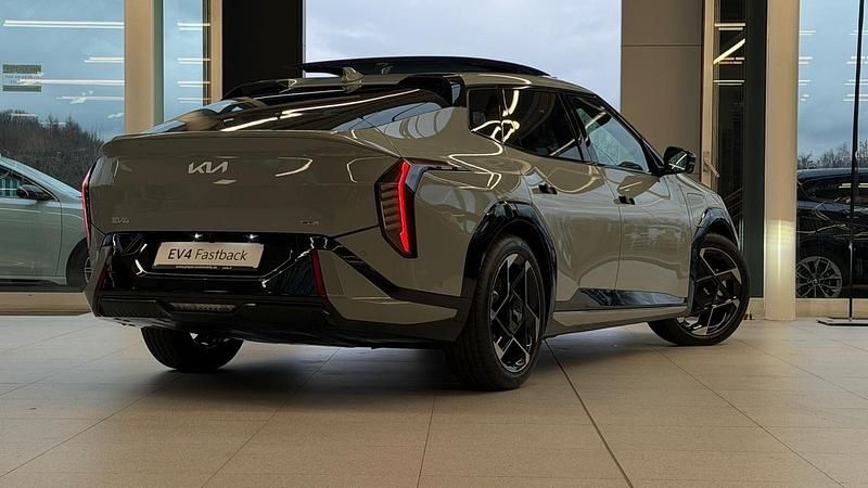 Neu Kia EV4 GT-Line 150 kW (204 PS) 2025 Grau Kleinwagen