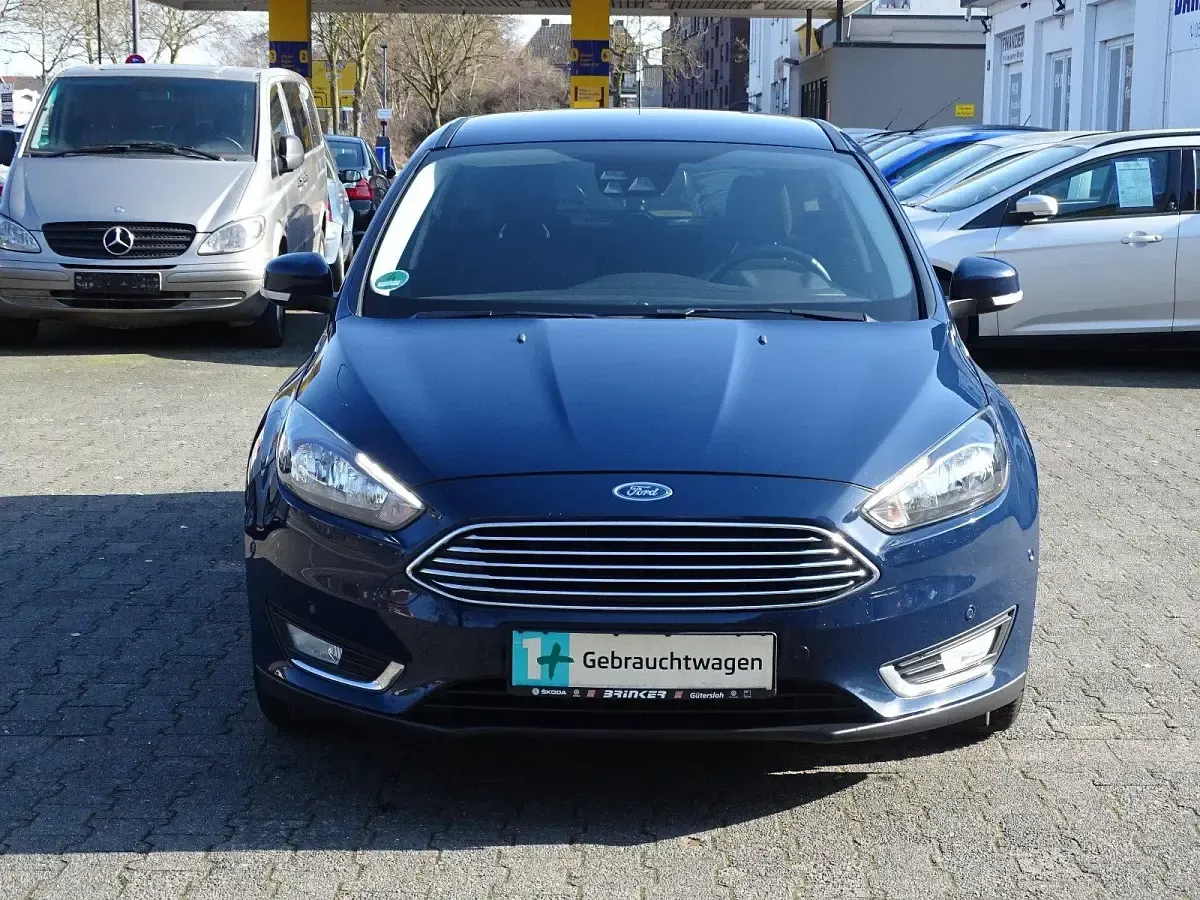 Używany Ford Focus Titanium 120 KM (88 kW) 2015 Sedan/Limuzyna