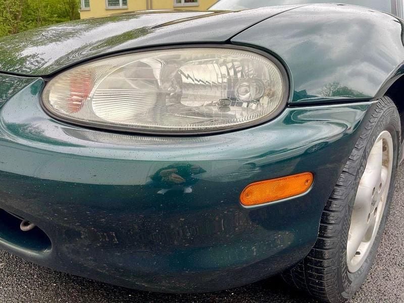 Second-hand Mazda MX5 110 CP (80 kW) 1999 Verde Cabrio