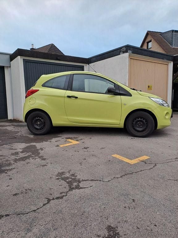Gebraucht Ford Ka Trend 69 PS (50 kW) 2012 Grün Kleinwagen