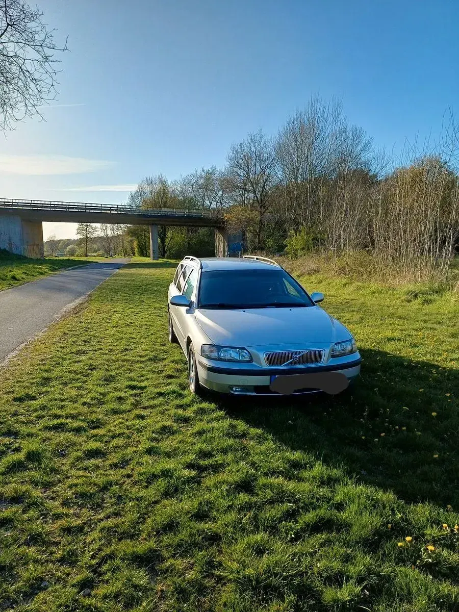 Używany Volvo V70 140 KM (102 kW) 2002 Srebrny Kombi