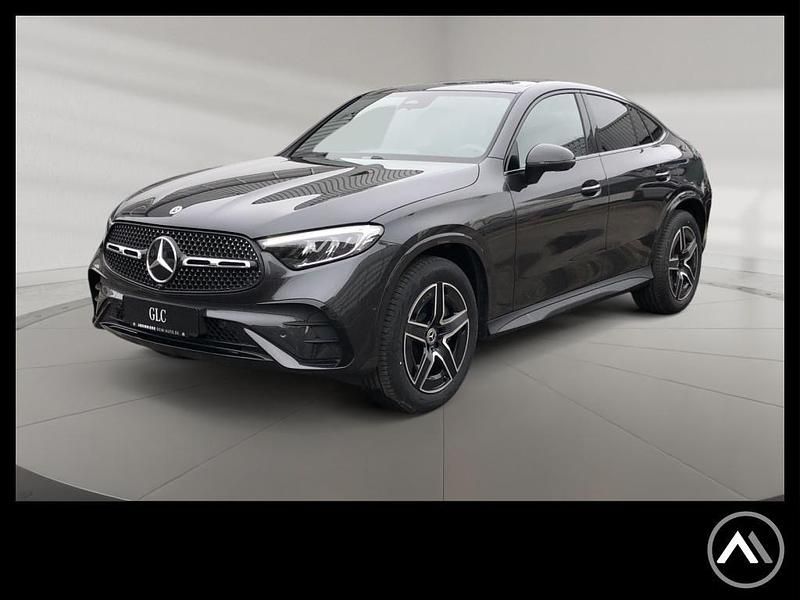 Grau metalliclack graphitgrau Gebraucht 2025 Mercedes GLC200 AMG SUV | 58.889 € (Etwas zu teuer) - Bild 1/4