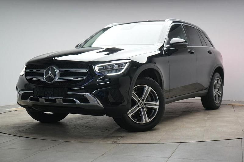 Gebraucht Mercedes GLC220 AMG line 194 PS (142 kW) 2022 Schwarz SUV