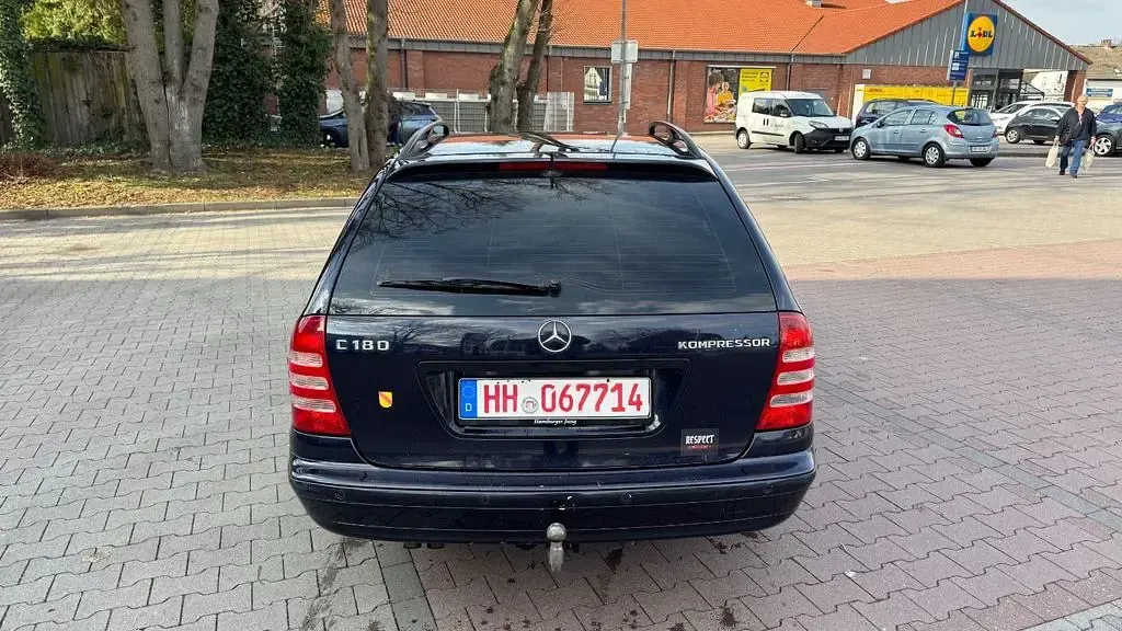 Gebraucht Mercedes C180 143 PS (105 kW) 2004 Blau Kombi