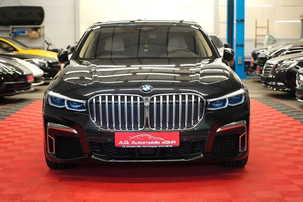 Gebraucht BMW 740 M Sport 340 PS (250 kW) 2021 Schwarz Limousine