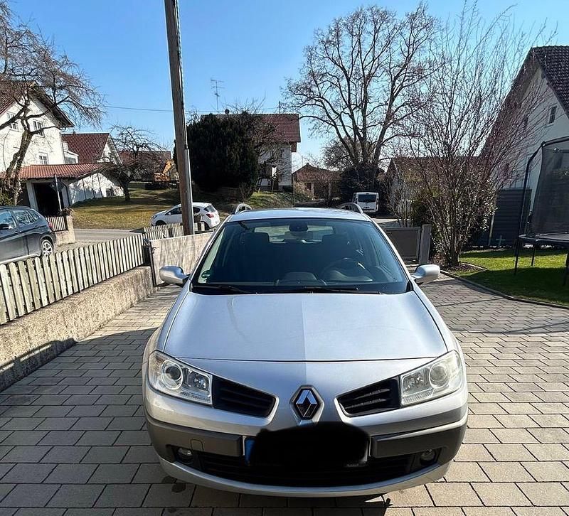 Gebraucht Renault Mégane II Authentique 111 PS (81 kW) 2006 Silber Limousine