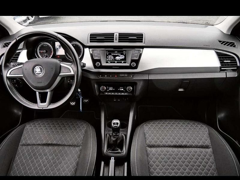 Gebraucht Skoda Fabia 105 PS (77 kW) 2015 Braun Kombi