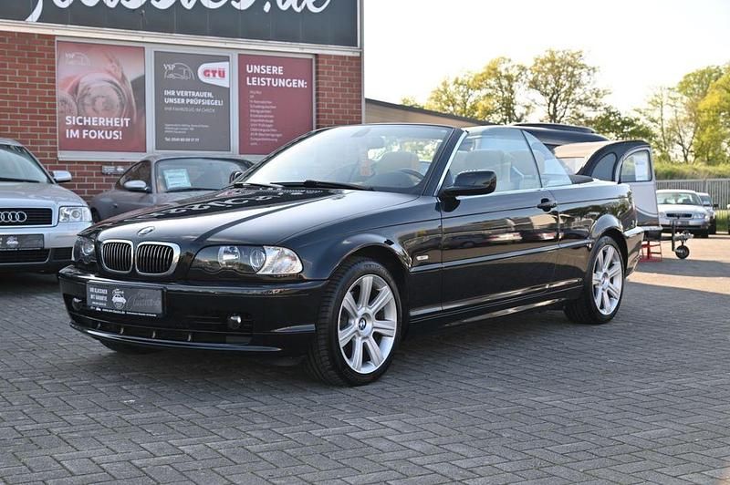 Schwarz Gebraucht 2002 BMW 325 Cabriolet Sport Line Cabrio | 18.890 € - Bild 1/4