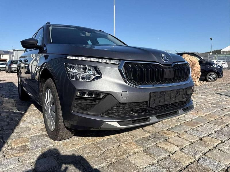 Neu Skoda Kamiq Selection 150 PS (110 kW) 2026 Smokey diamond metallic SUV