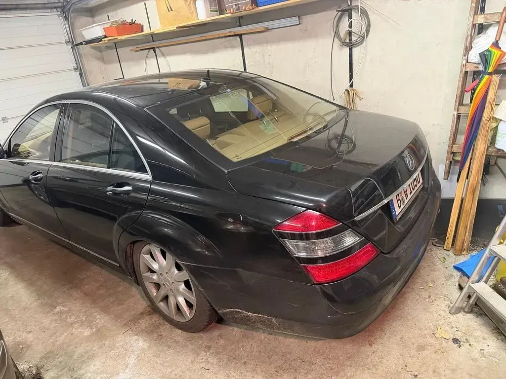 Gebraucht Mercedes S500 387 PS (284 kW) 2007 Schwarz Limousine