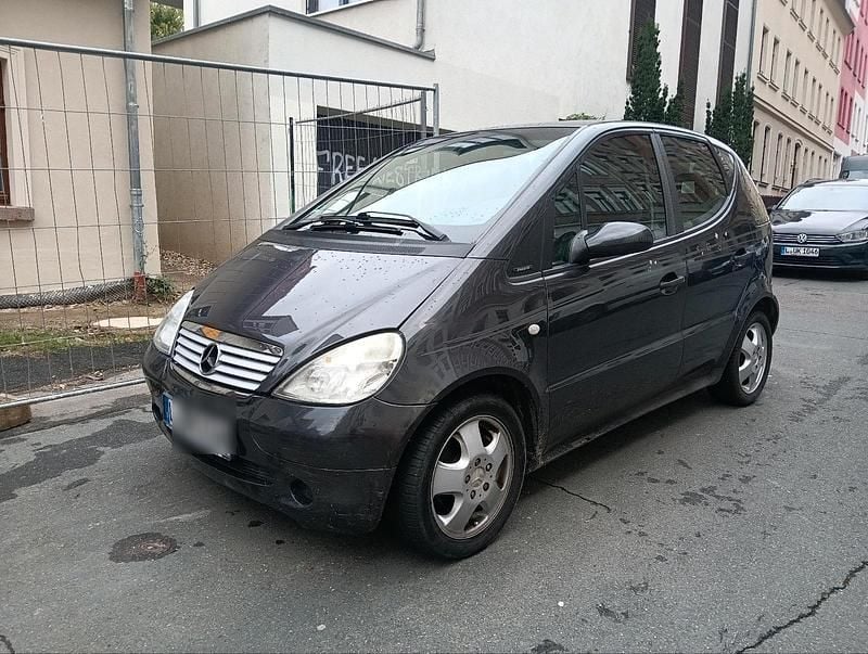 Schwarz Gebraucht 2001 Mercedes A160 Avantgarde Kleinwagen | 800 € (Superpreis) - Bild 1/4