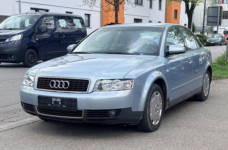 Gebraucht Audi A4 131 PS (96 kW) 2001 Blau Limousine