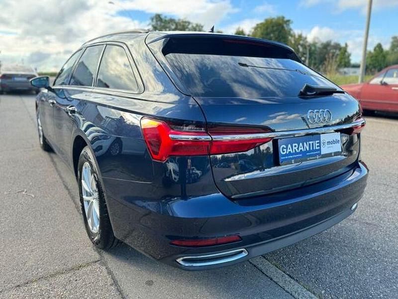 Gebraucht Audi A6 Basis 204 PS (150 kW) 2021 Blau Kombi